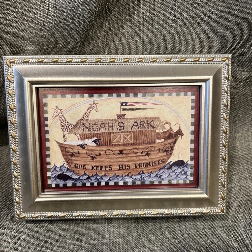 VTG Sankyo Noah's‎ Ark Music Jewelry Box /  Photo Frame - Plays Jesus loves Me